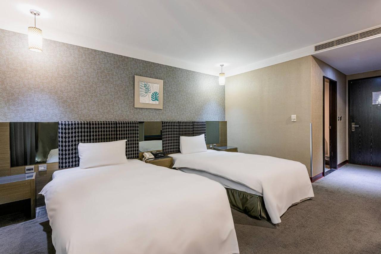 Shianghu Boutique Hotel Kota Chiayi Bagian luar foto
