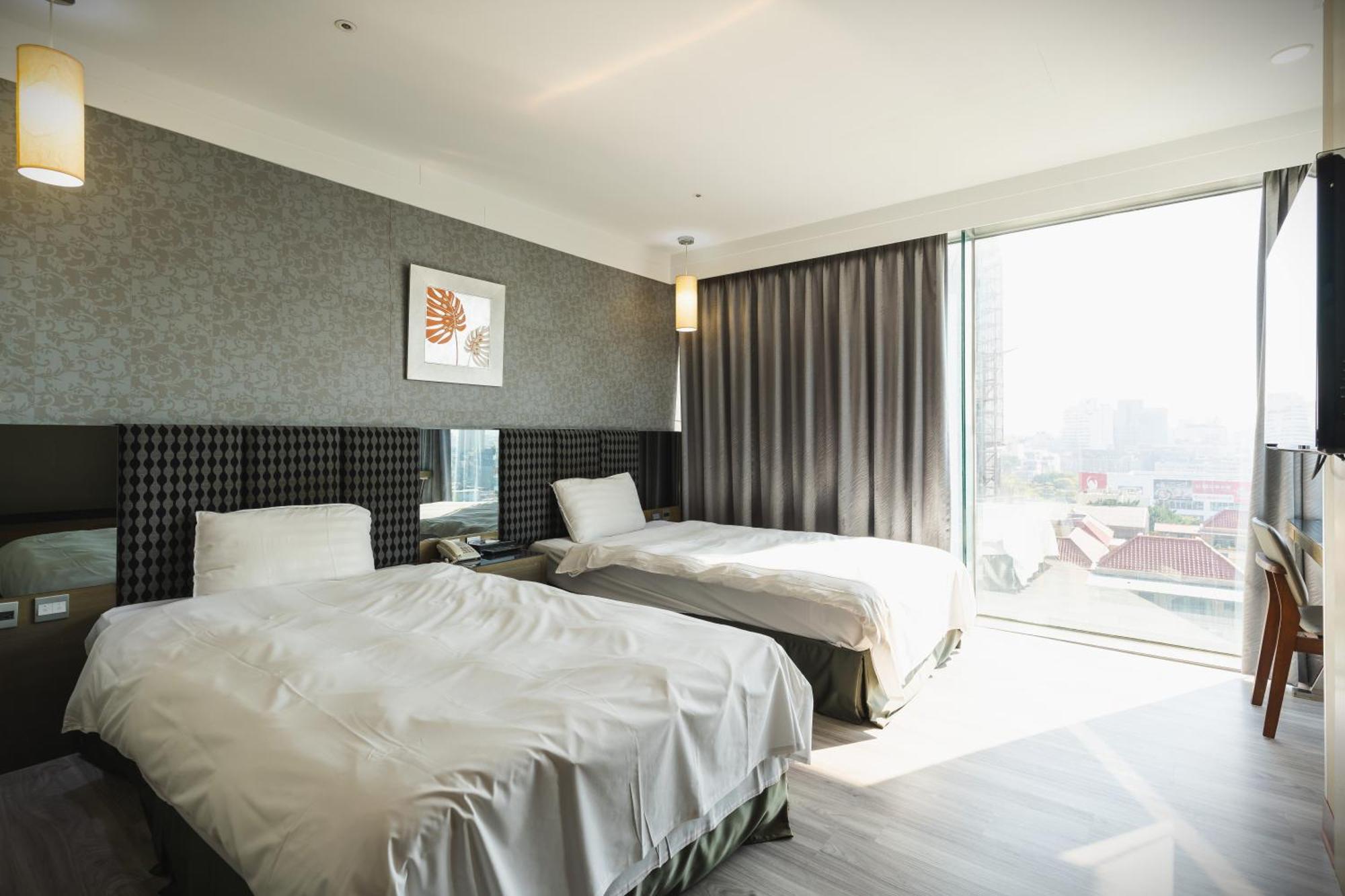 Shianghu Boutique Hotel Kota Chiayi Bagian luar foto