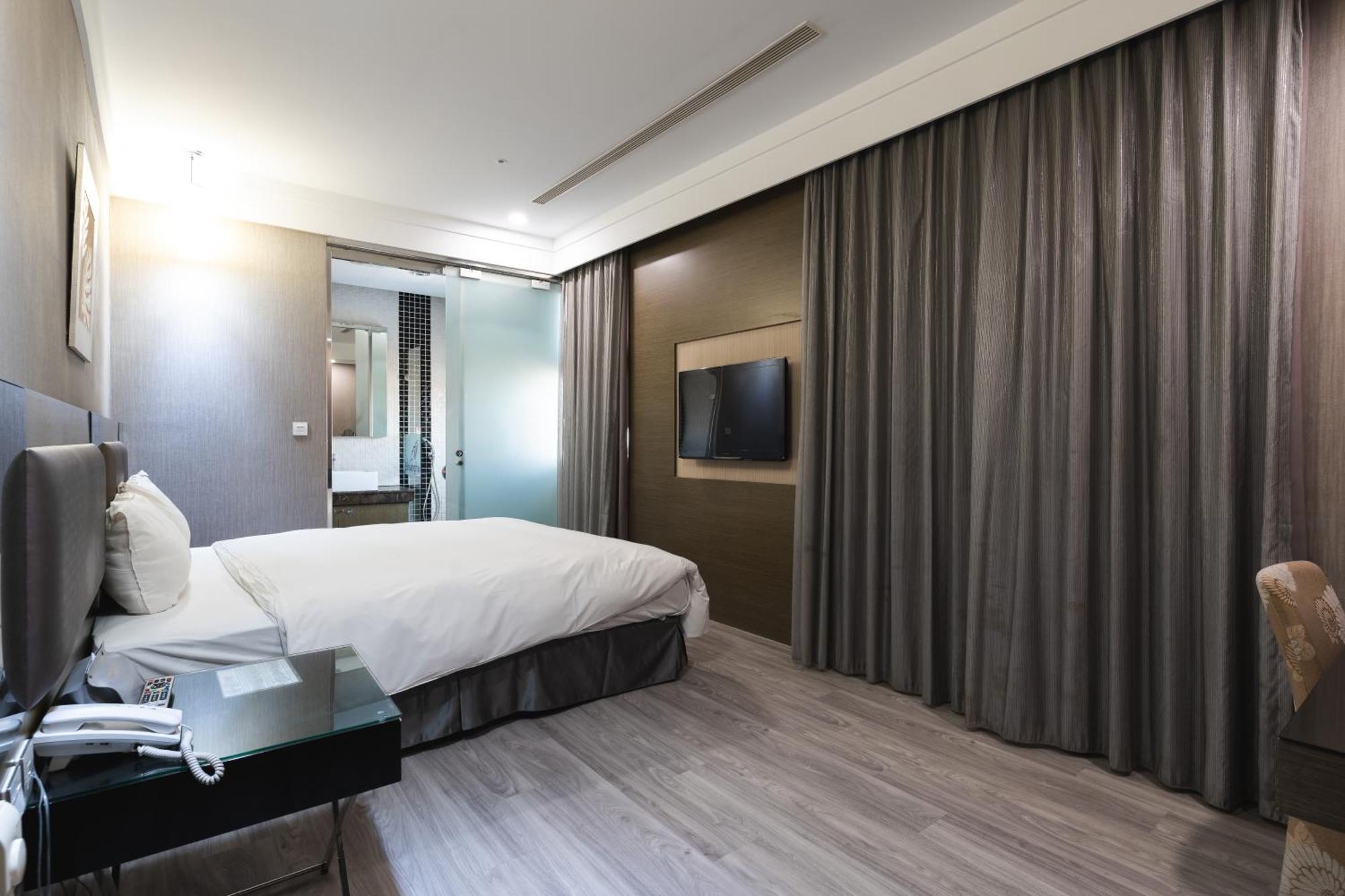 Shianghu Boutique Hotel Kota Chiayi Bagian luar foto