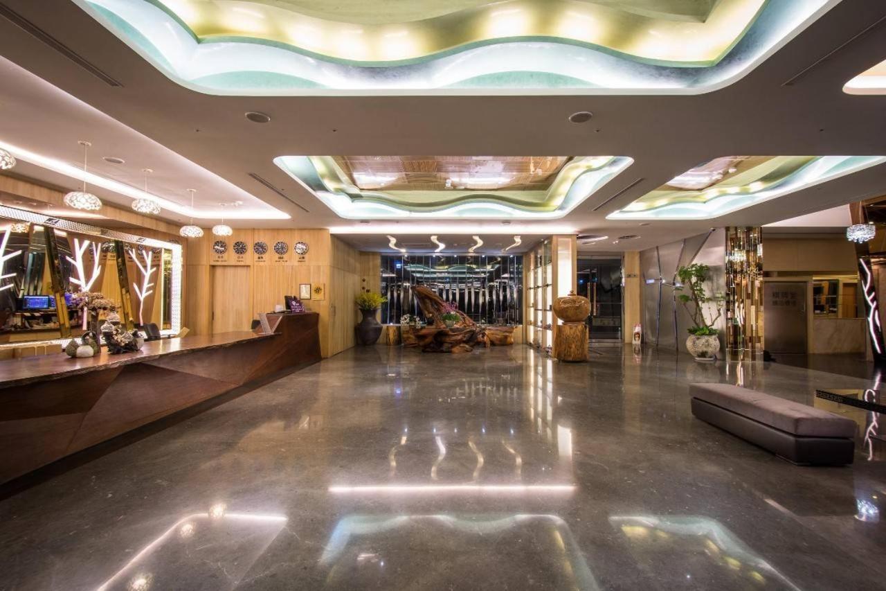 Shianghu Boutique Hotel Kota Chiayi Bagian luar foto