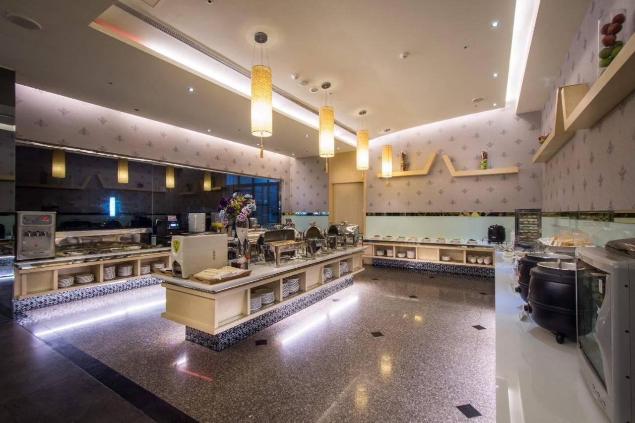 Shianghu Boutique Hotel Kota Chiayi Bagian luar foto